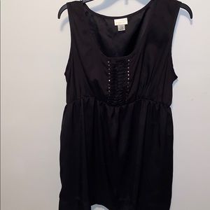 Maternity sleeveless blouse